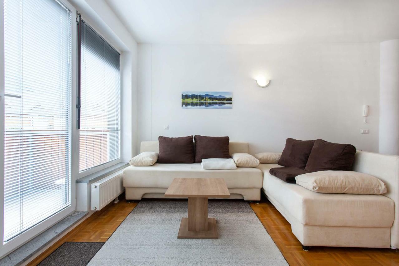 Apartma Luna كْرانْيِسكا غورا المظهر الخارجي الصورة